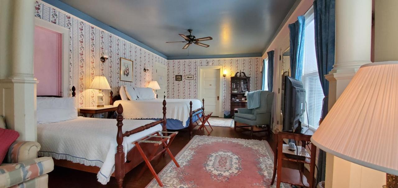 | Saravilla Bed & Breakfast