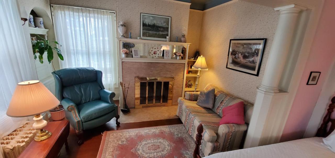 | Saravilla Bed & Breakfast