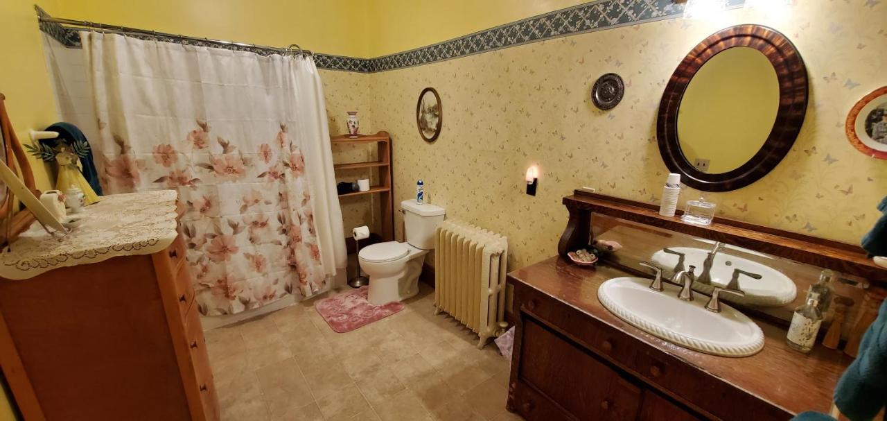 | Saravilla Bed & Breakfast