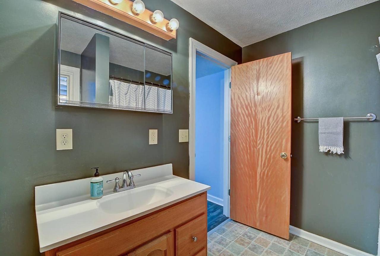 | 1433 Fletcher Ave,Indianapolis