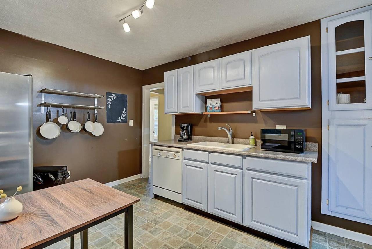 | 1433 Fletcher Ave,Indianapolis