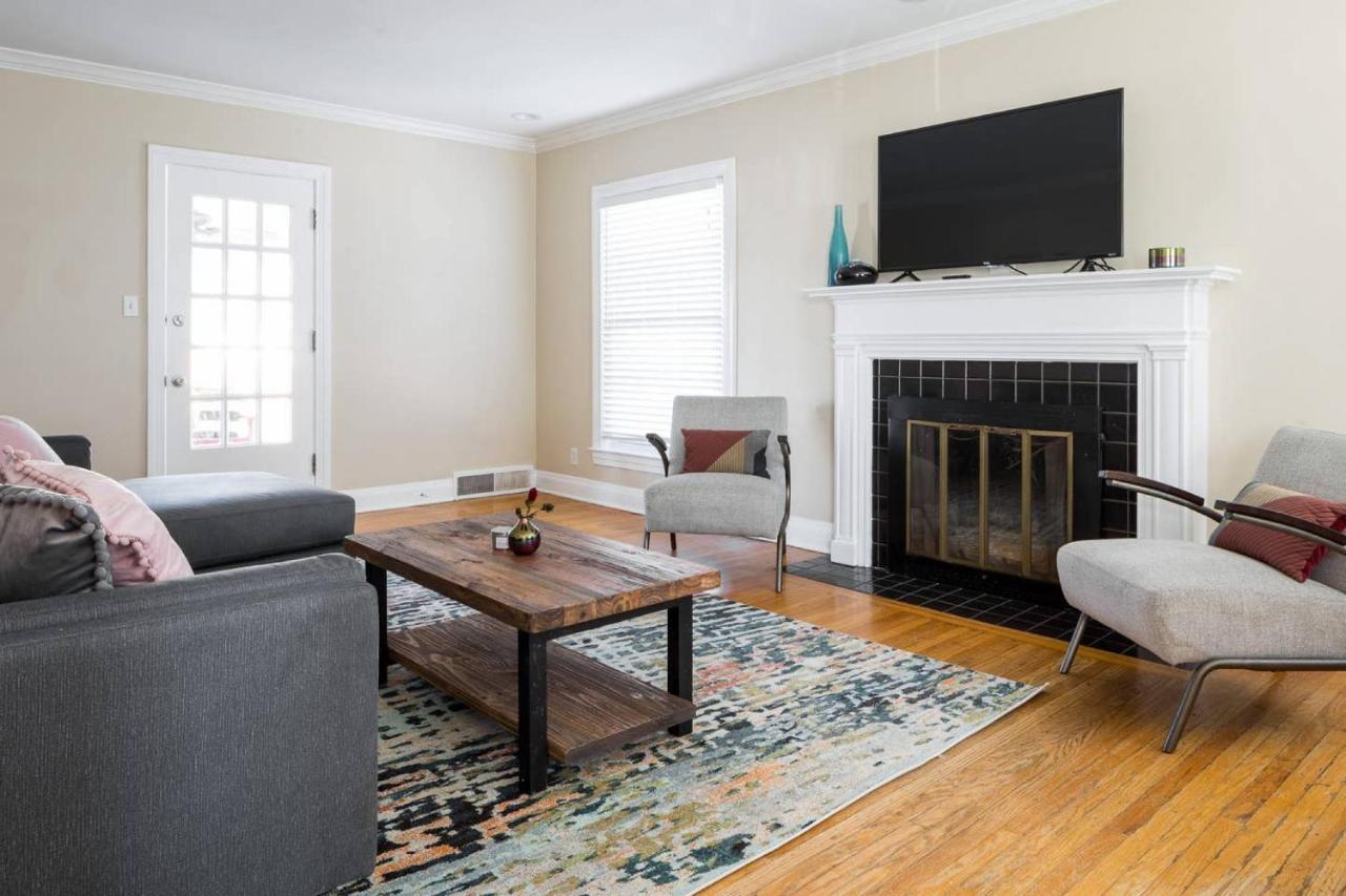 | 2203 Brighton Drive, Louisville