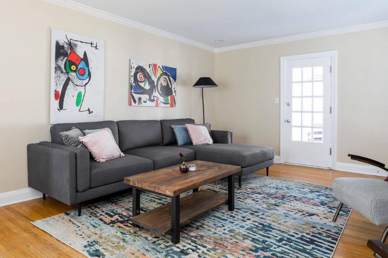 | 2203 Brighton Drive, Louisville