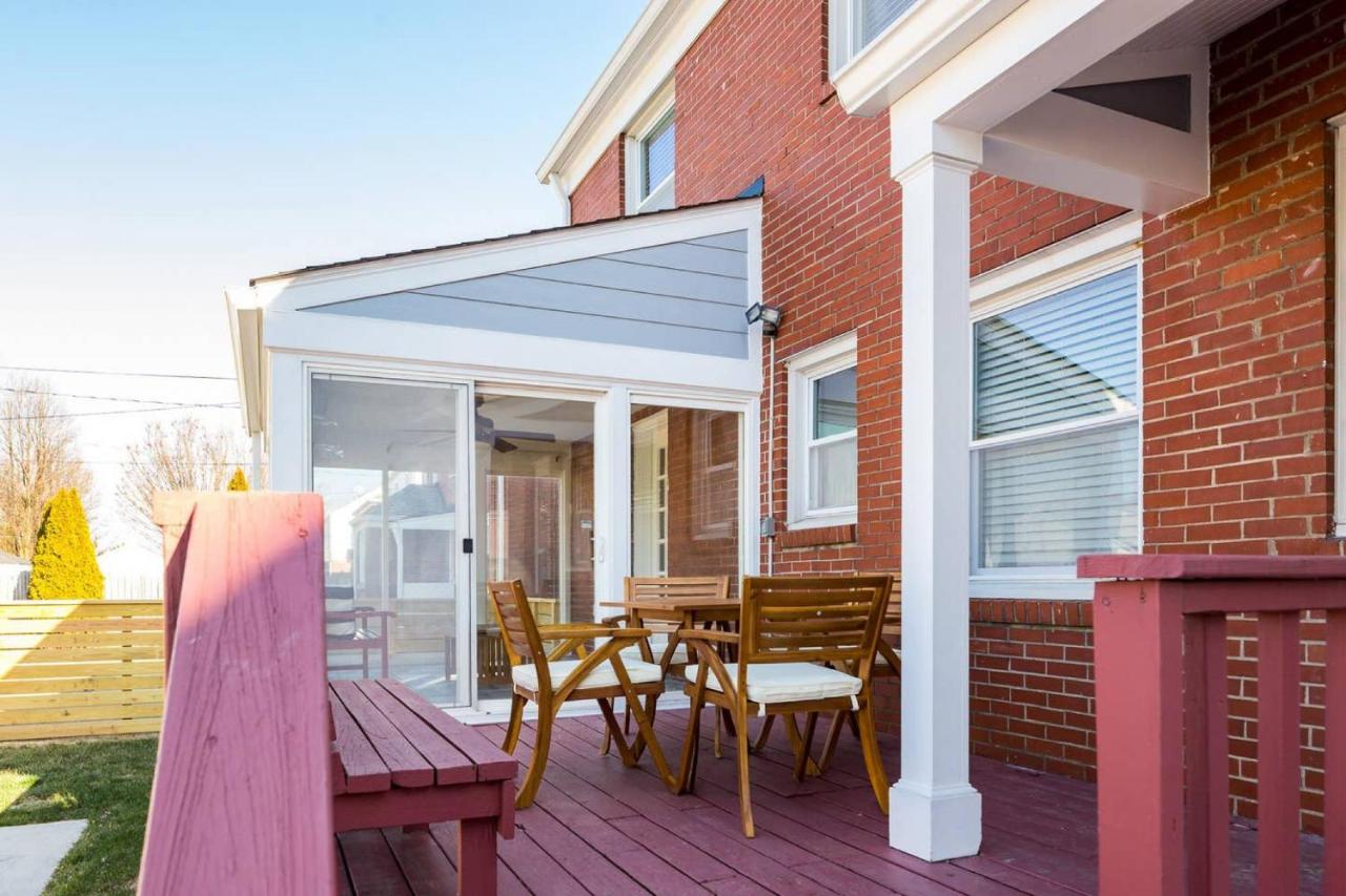 | 2203 Brighton Drive, Louisville