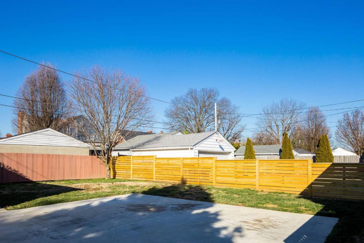 | 2203 Brighton Drive, Louisville