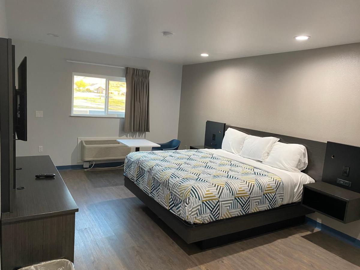 | Motel 6 Bullhead City, Az - Laughlin