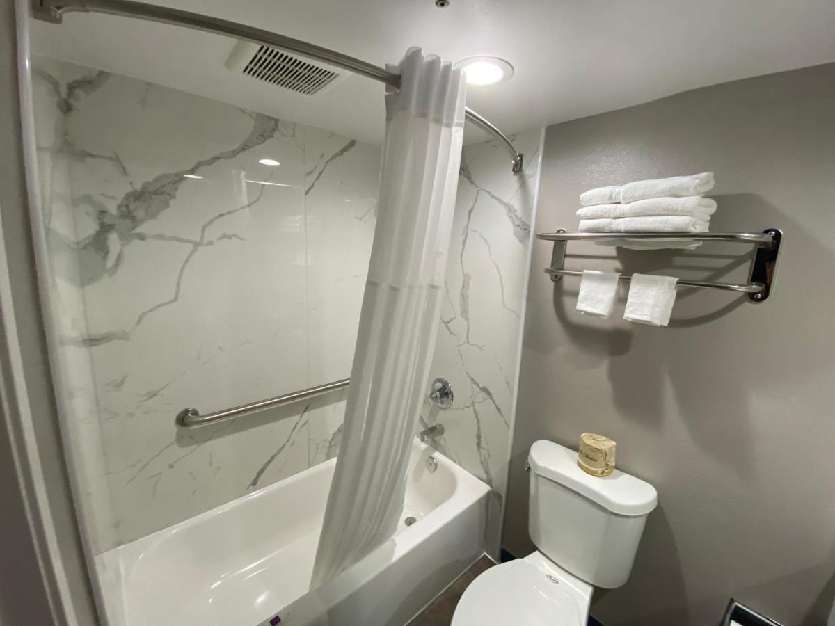 | Motel 6 Bullhead City, Az - Laughlin