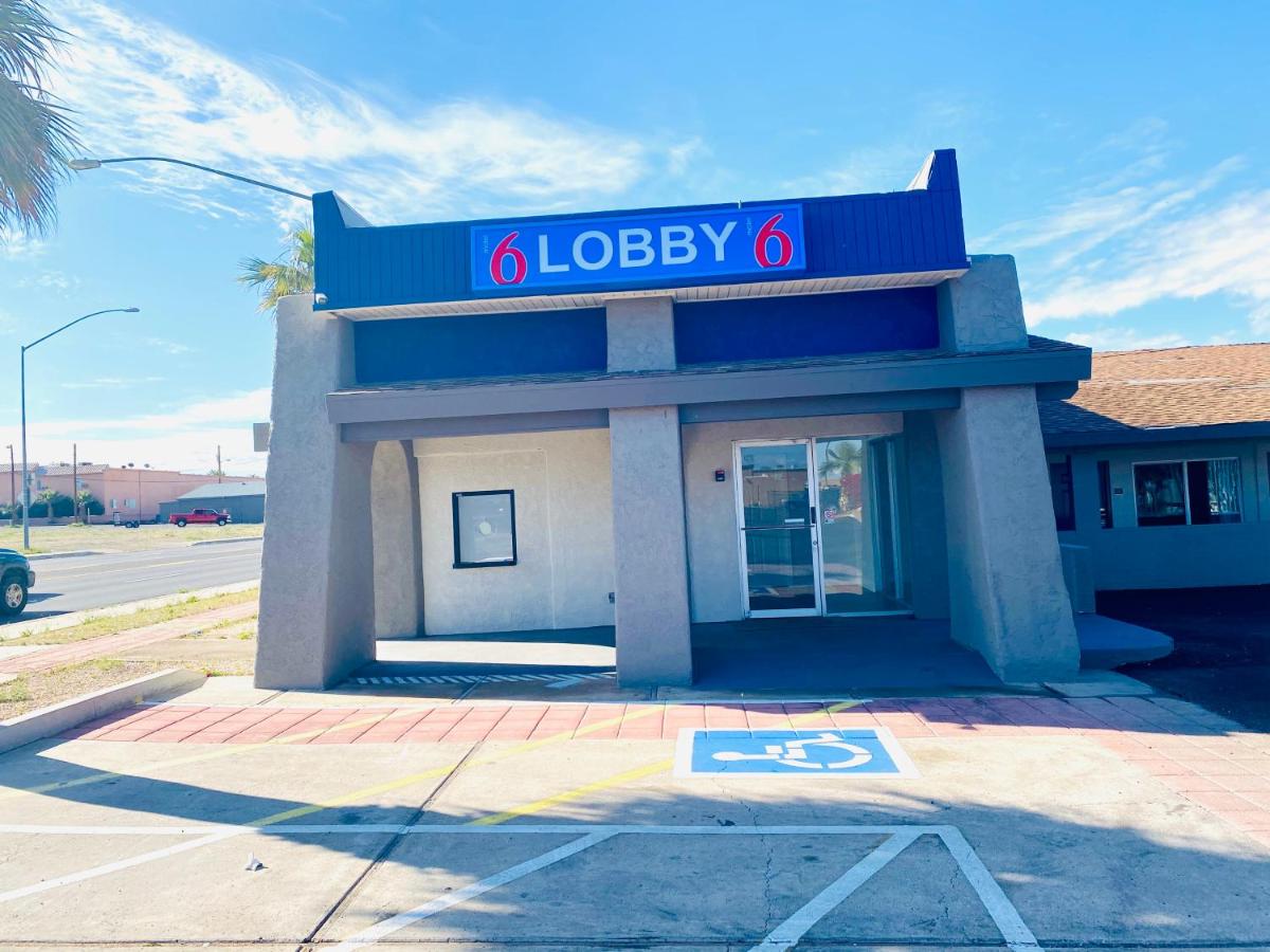 | Motel 6 Bullhead City, Az - Laughlin