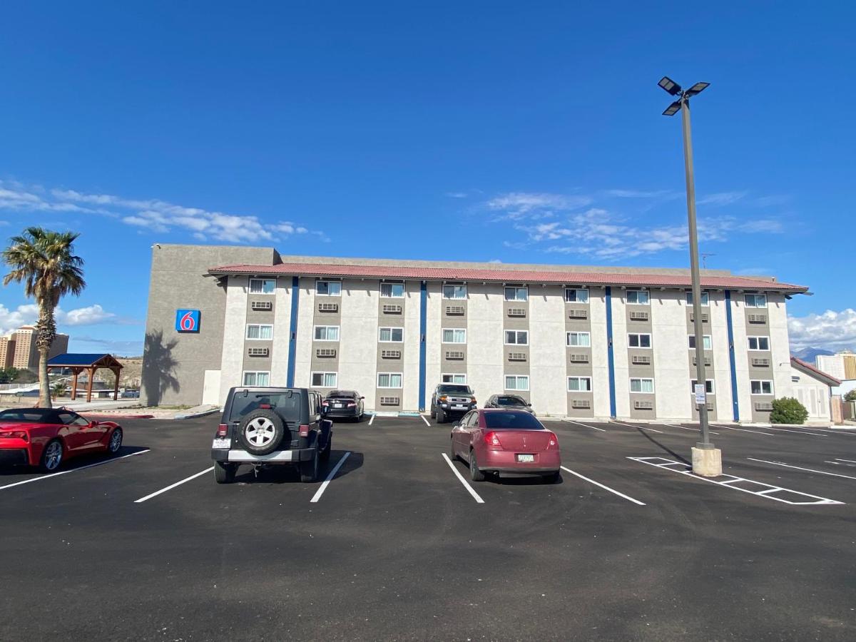 | Motel 6 Bullhead City, Az - Laughlin