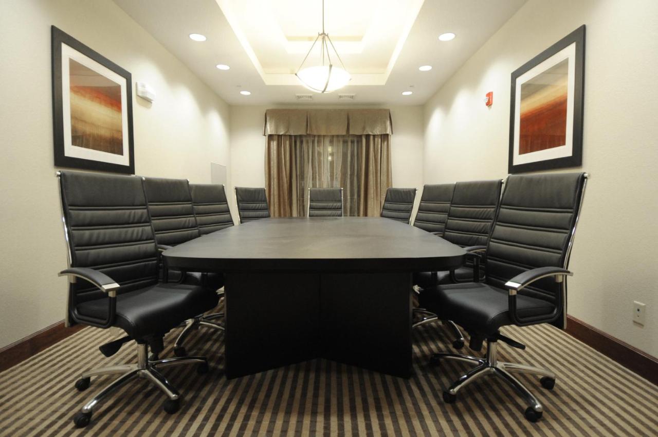 | Holiday Inn Express Somerset, an IHG Hotel
