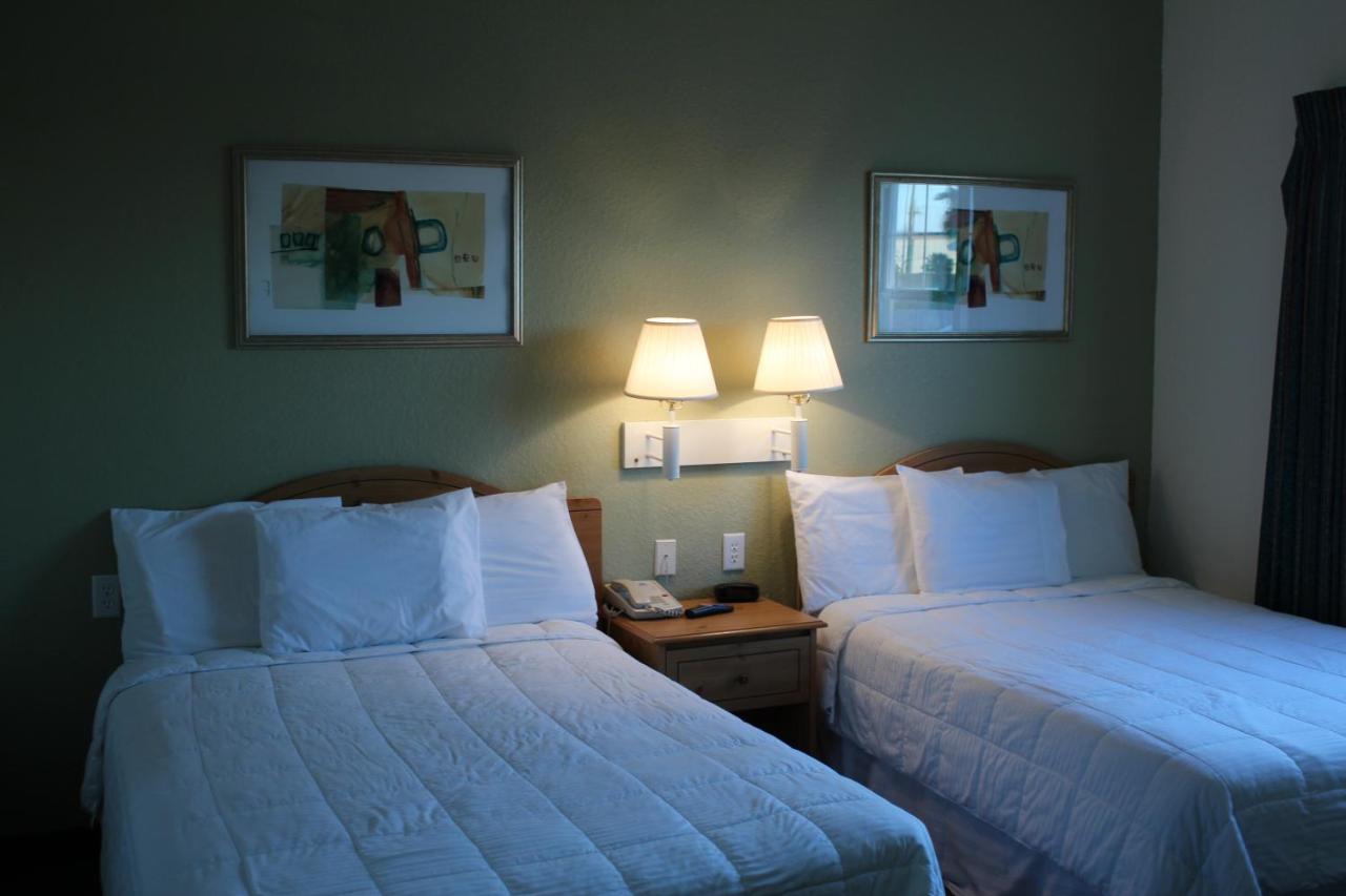 Standard Double Suite with Sofa Bed at Americas Best Value Inn & Suites Winnie