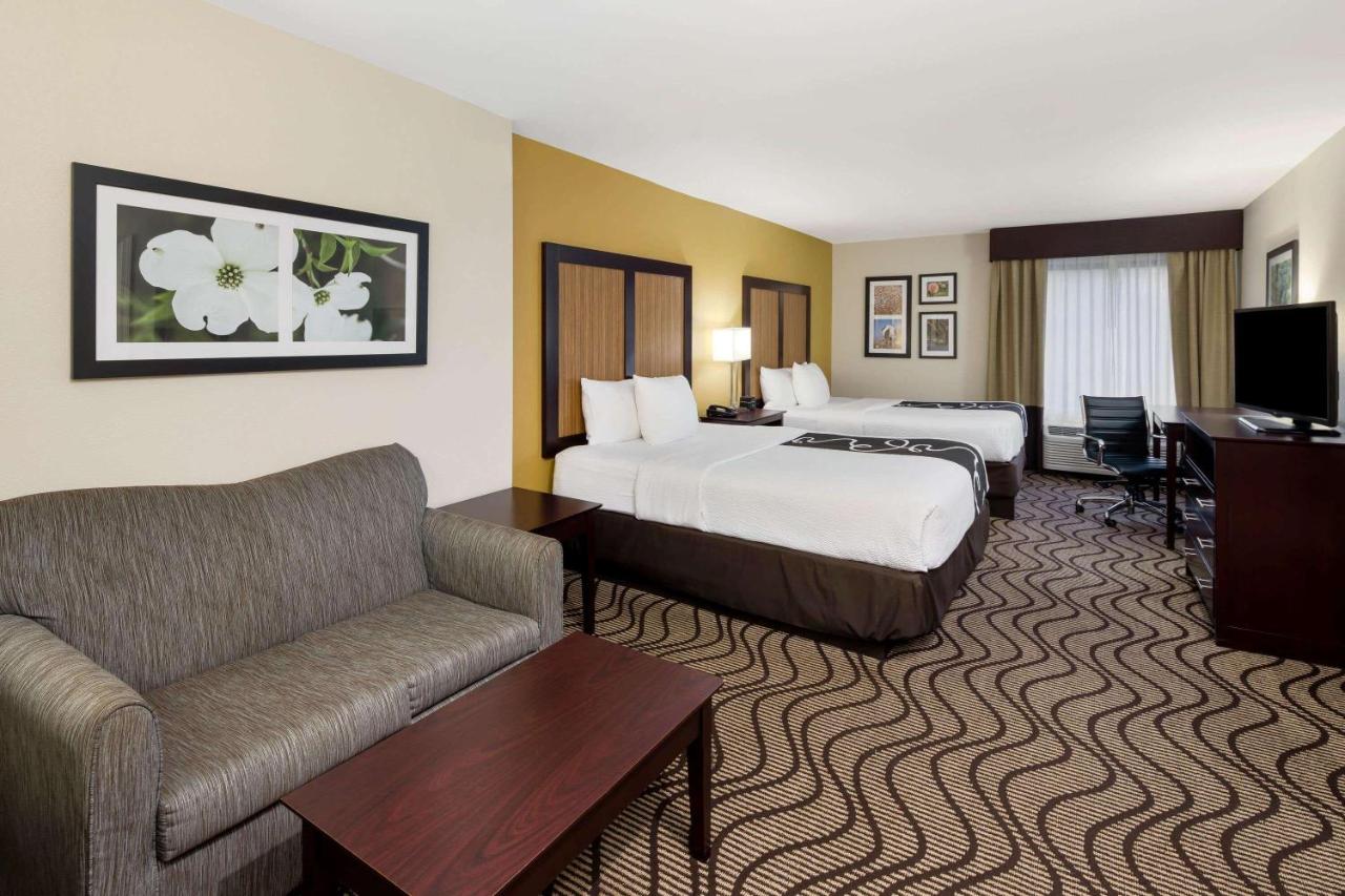 Deluxe Queen Room with Two Queen Beds - Non-Smoking at La Quinta Inn & Suites by Wyndham LaGrange / I-85