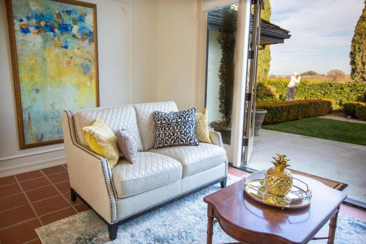 | Chateau Robles -Vineyard English Garden