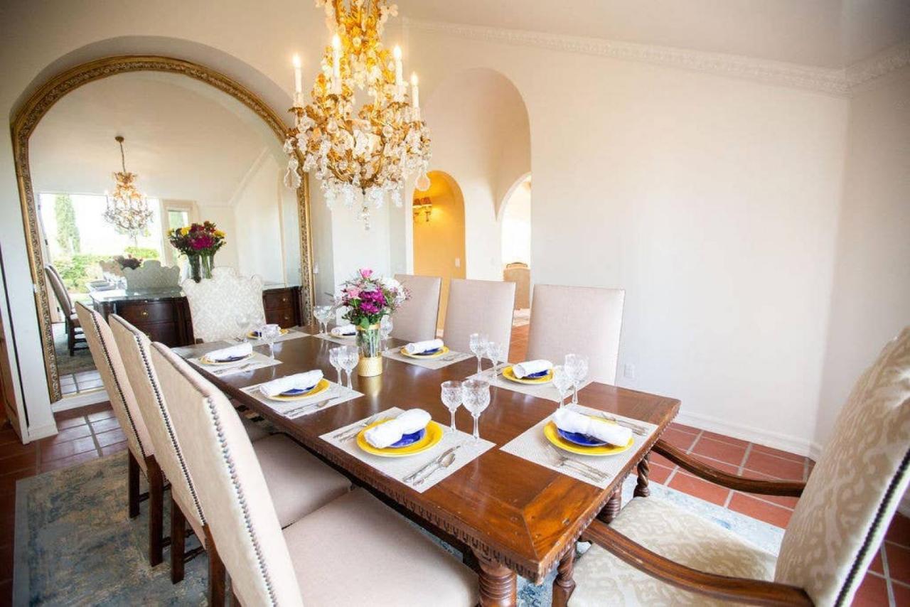 | Chateau Robles -Vineyard English Garden