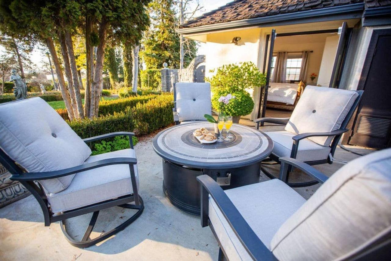 | Chateau Robles -Vineyard English Garden