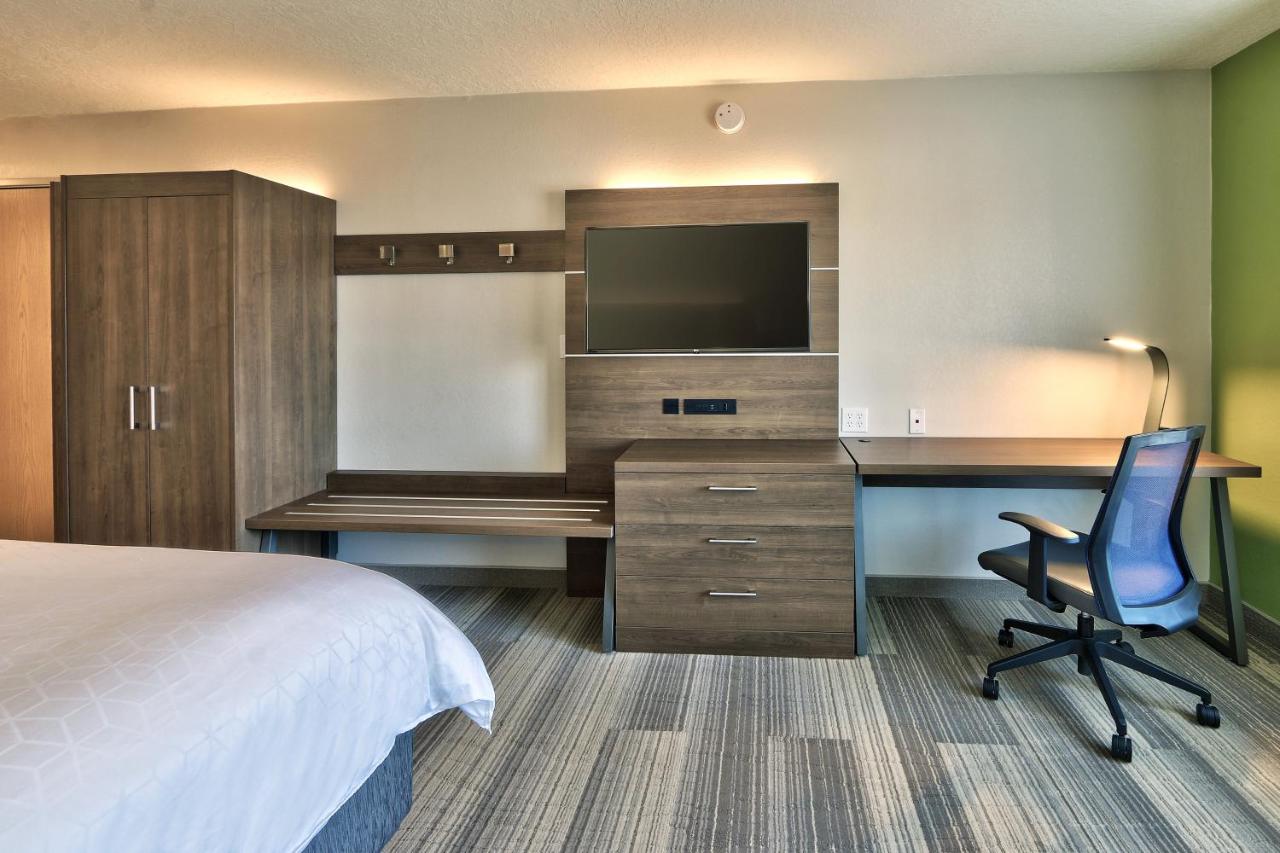 King Room at Holiday Inn Express Socorro by IHG