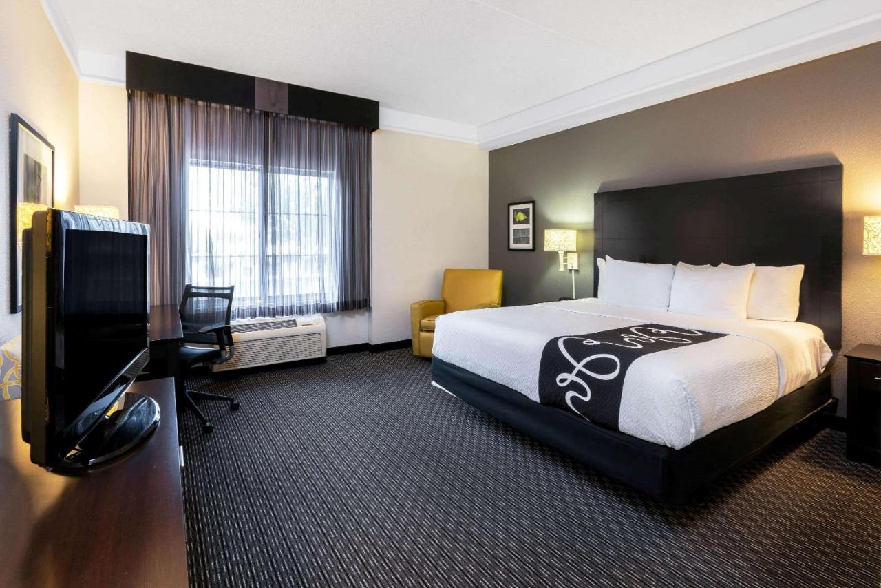 King Room - Disability Access at La Quinta Inn & Suites by Wyndham Mesa Superstition Springs
