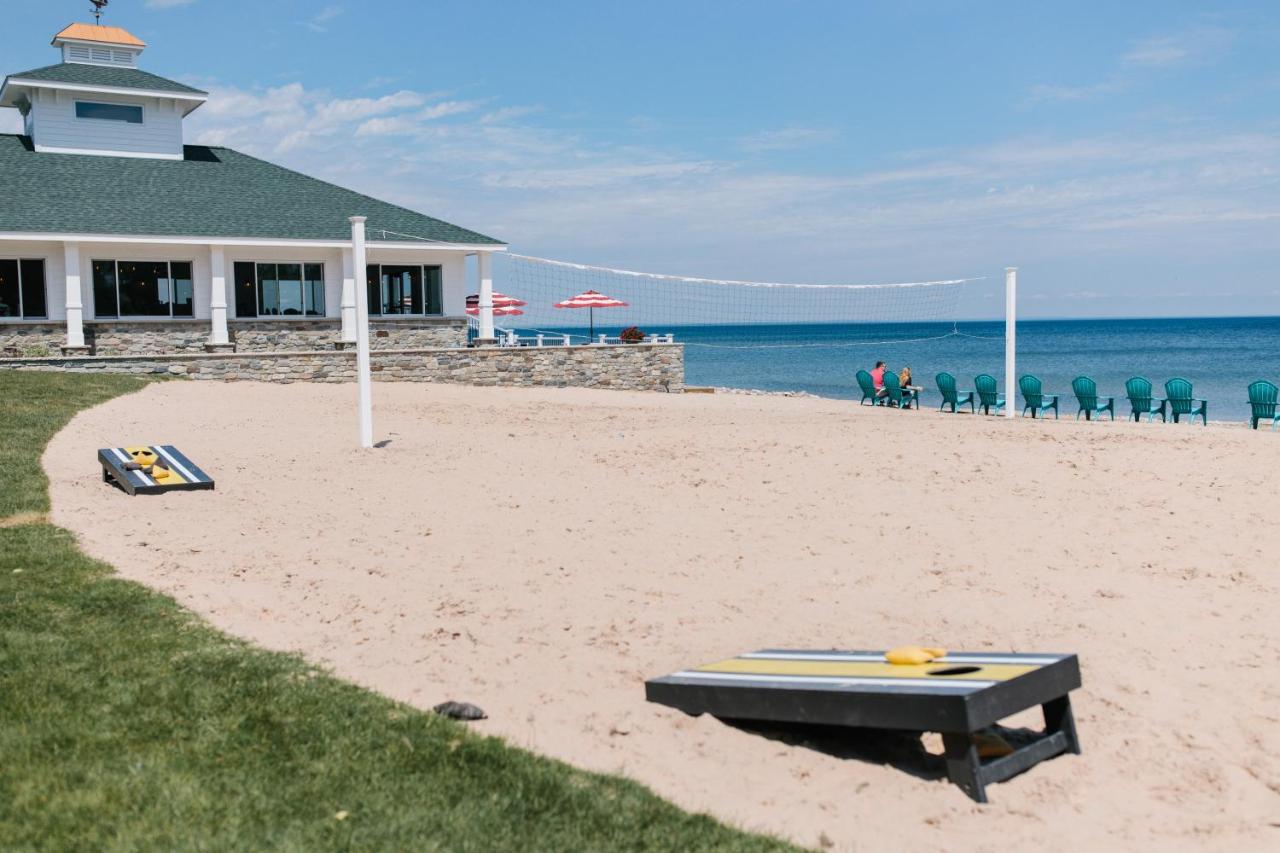 | Breakers Resort - Lakeside