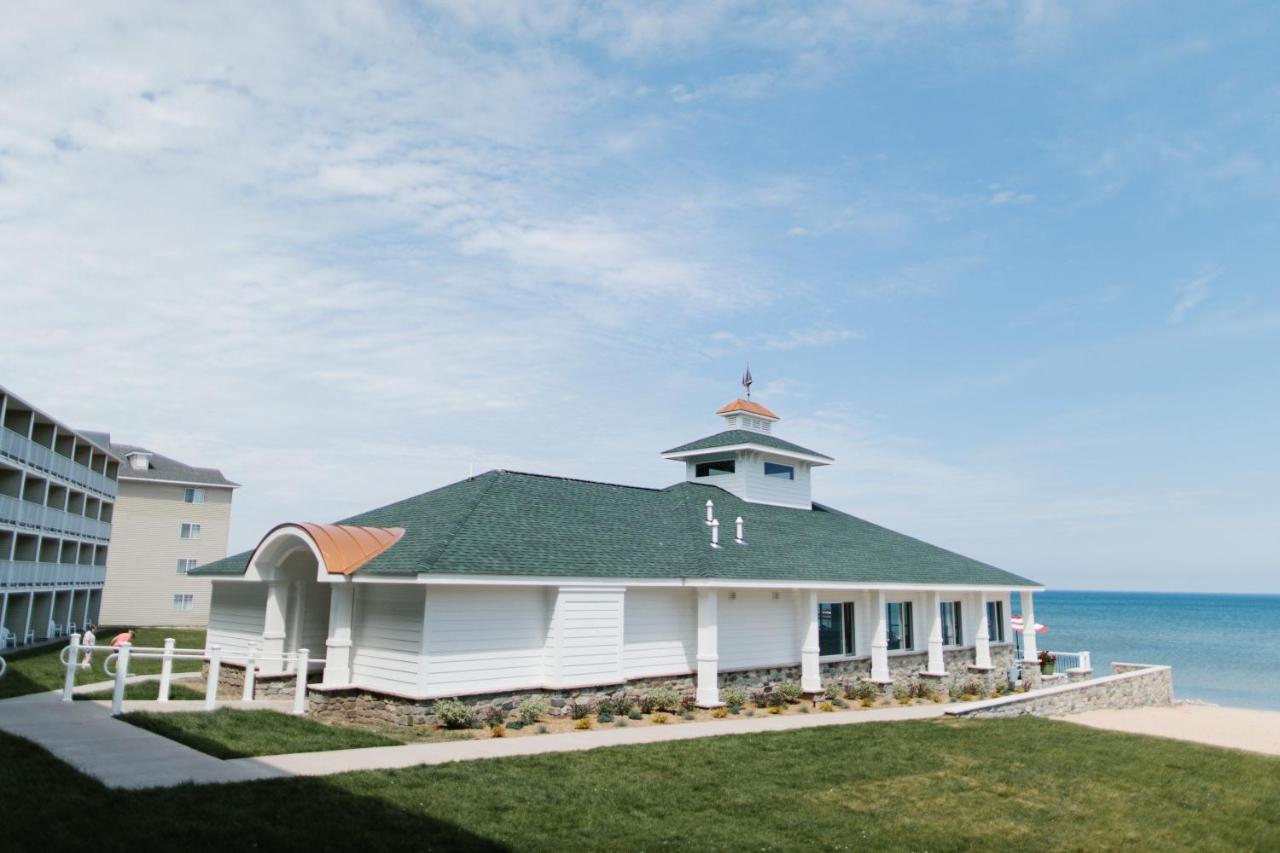 | Breakers Resort - Lakeside