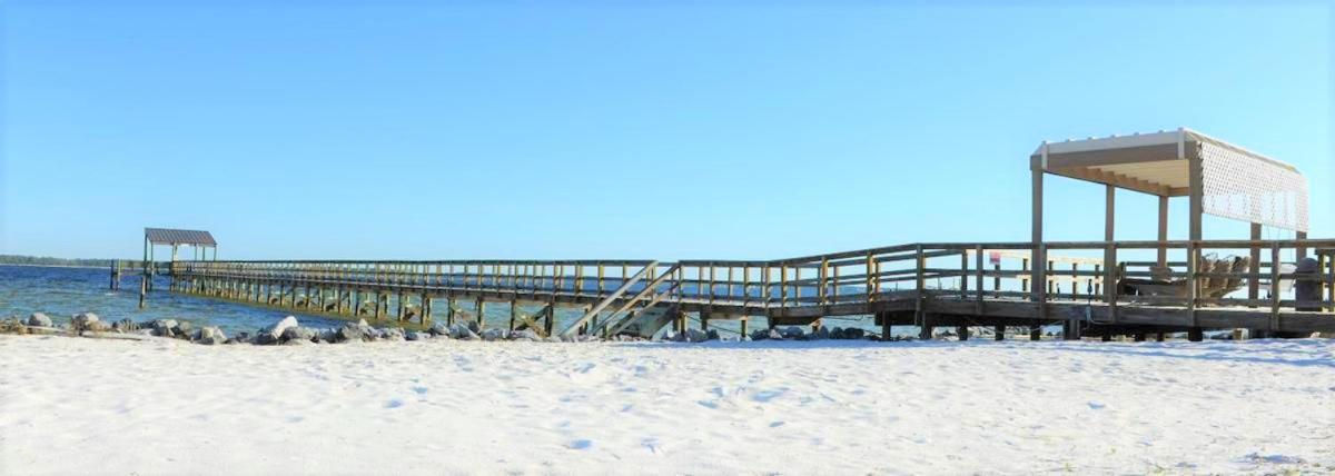 | GetAways at Soundside Holiday Beach Resort