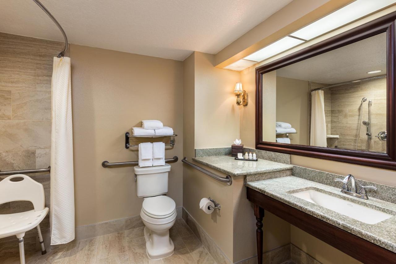 King Room at The Waterfront Inn