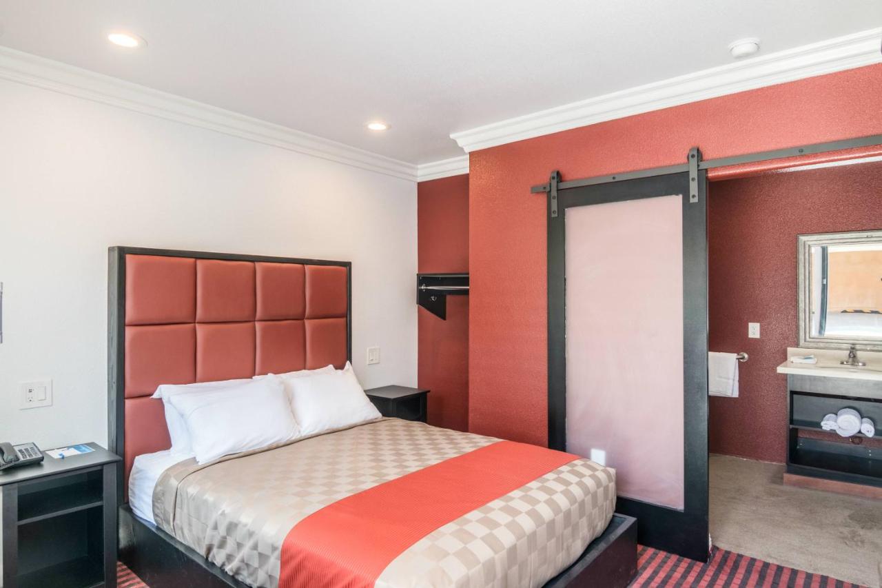 | El Dorado Inn