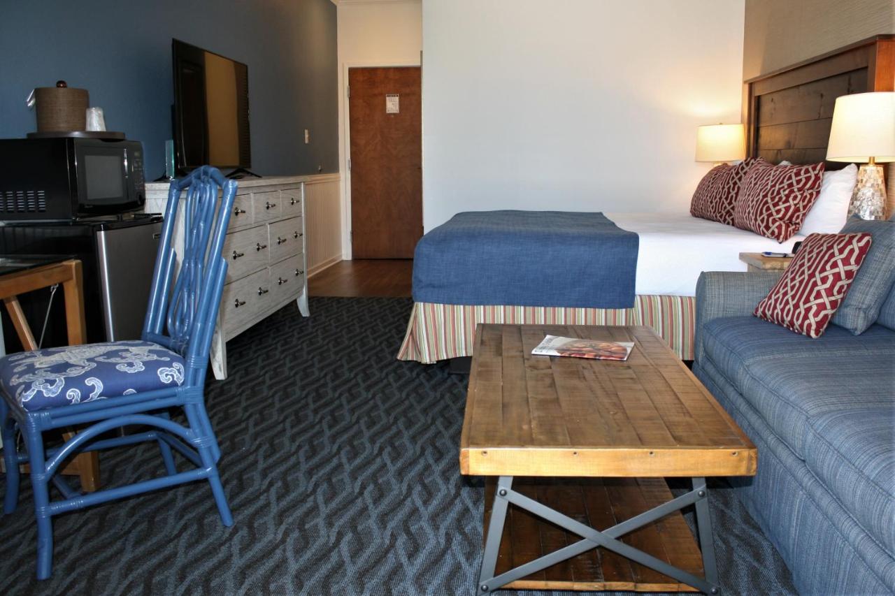  | Avenue Inn & Spa