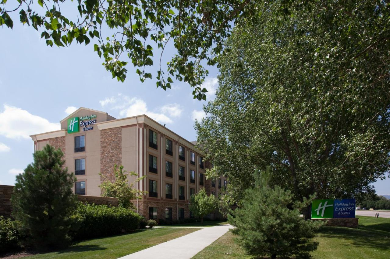 | Holiday Inn Express Hotel & Suites Fort Collins, an IHG Hotel