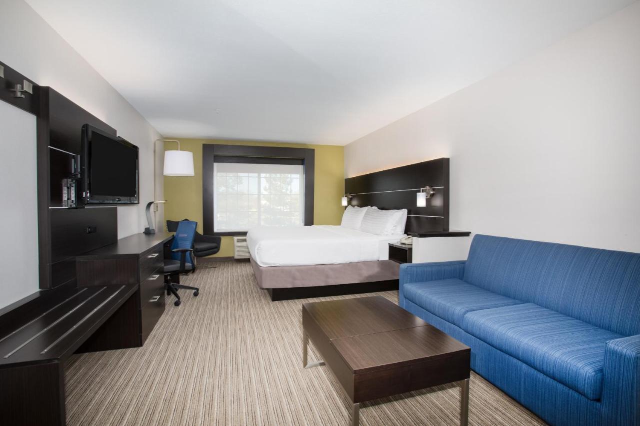 | Holiday Inn Express Hotel & Suites Fort Collins, an IHG Hotel