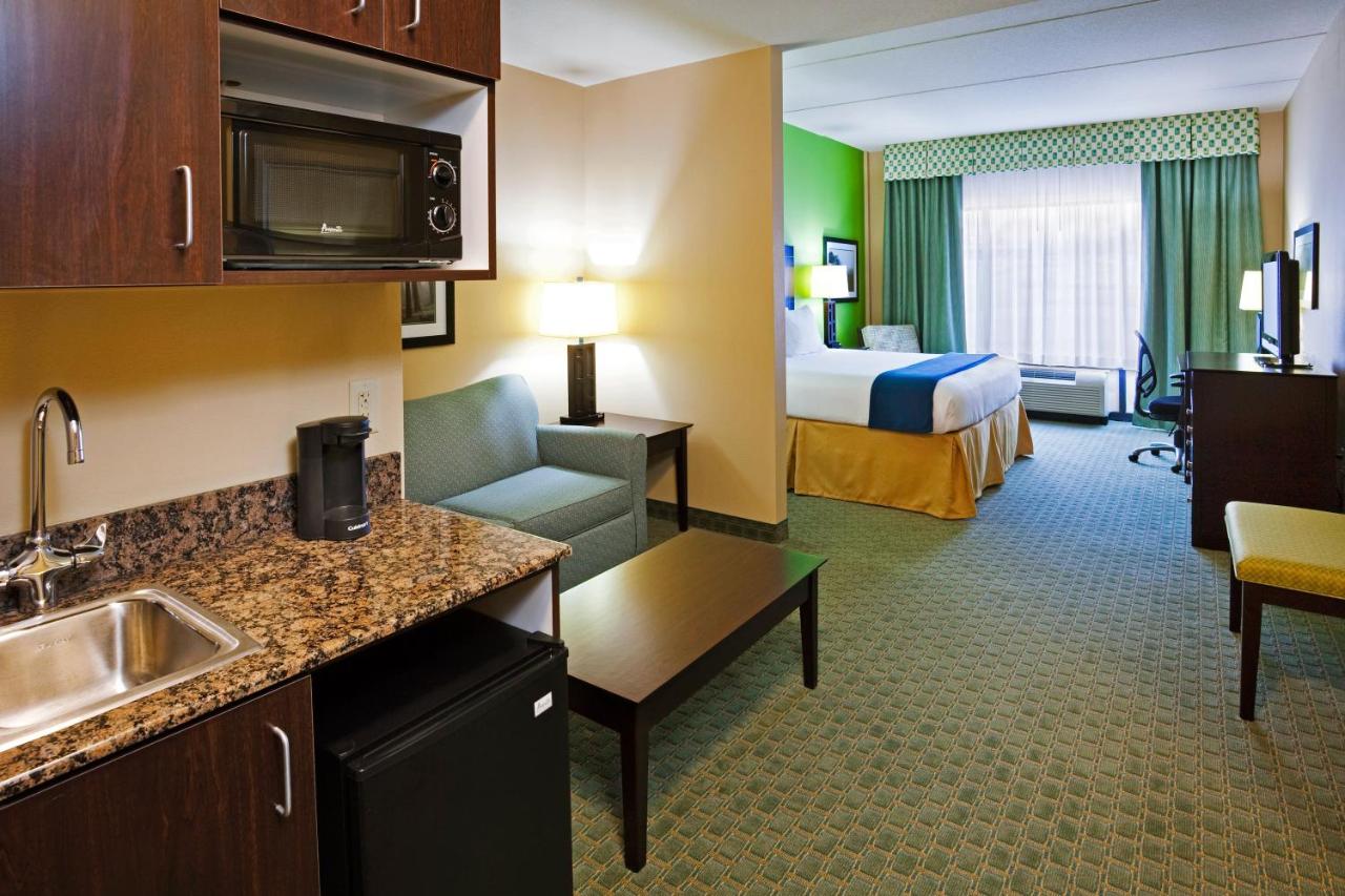  | Holiday Inn Express & Suites Newport S, an IHG Hotel