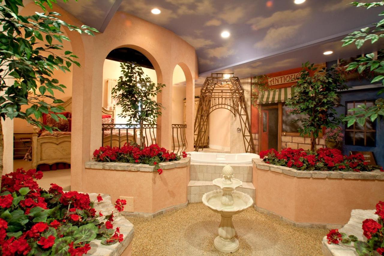 | Destinations Inn Theme Rooms
