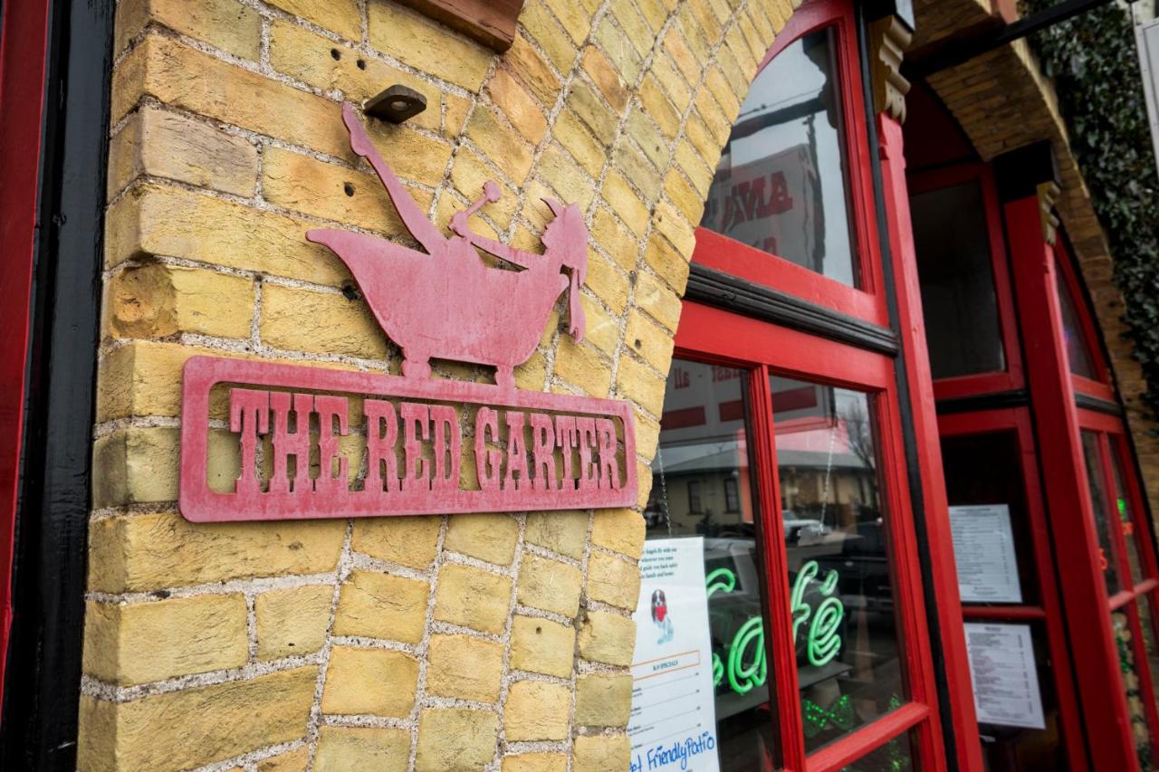 | Red Garter Inn