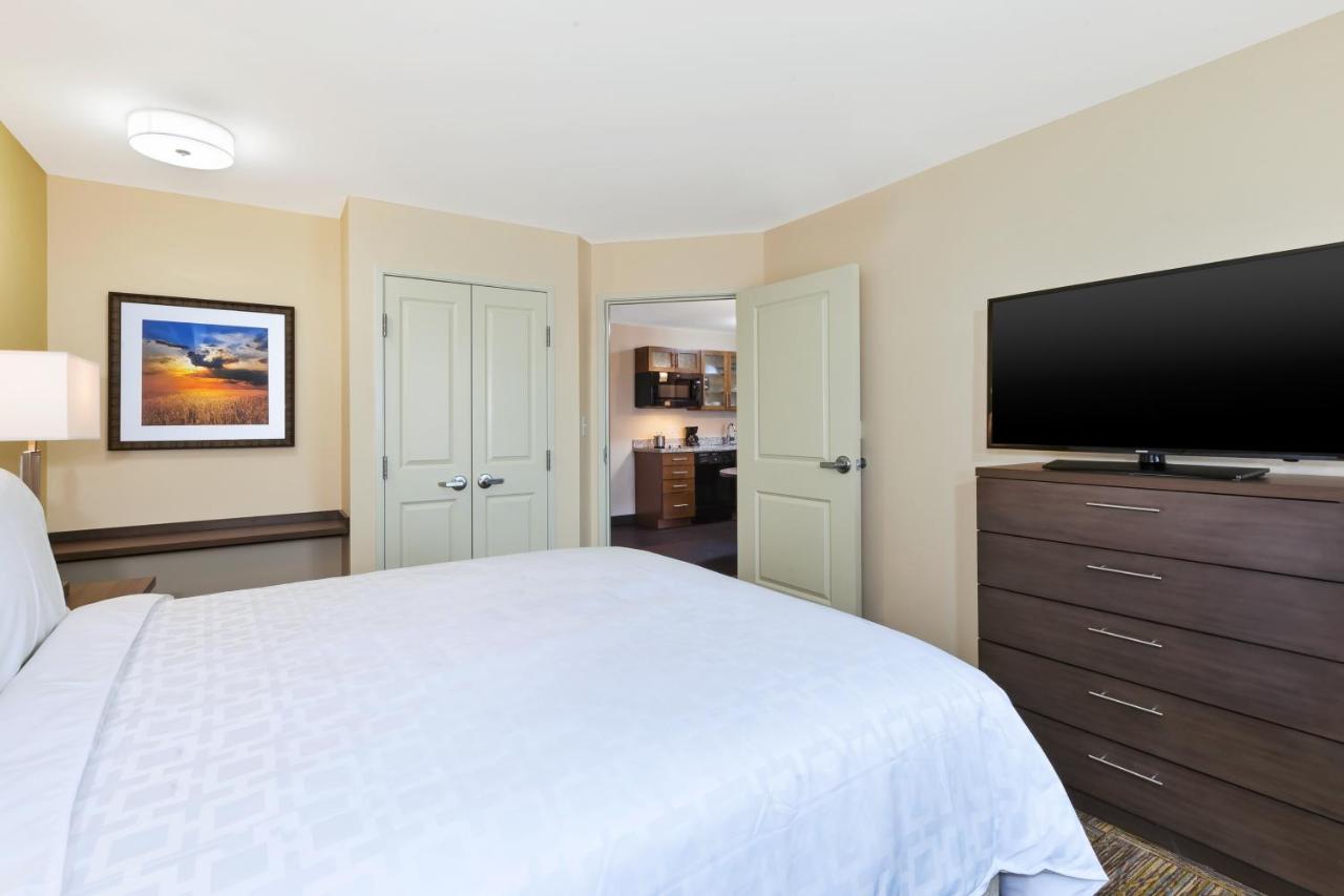 One-Bedroom Queen Suite -Non-Smoking at Candlewood Suites Louisville - NE Downtown Area by IHG