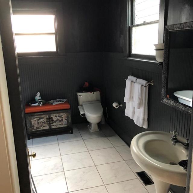 | Elmwood 1820 Bed & Breakfast Inn