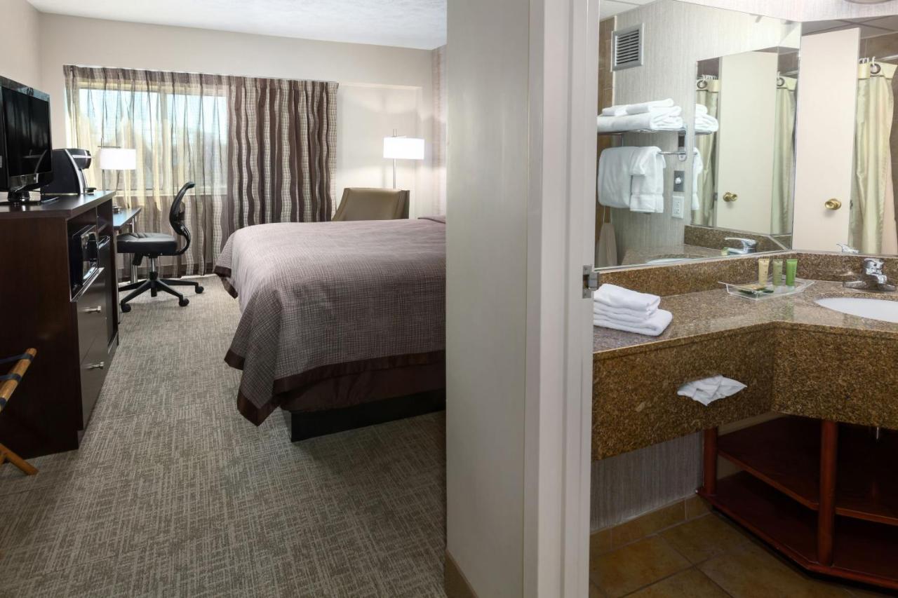 | Park Place Hotel & Conference Center