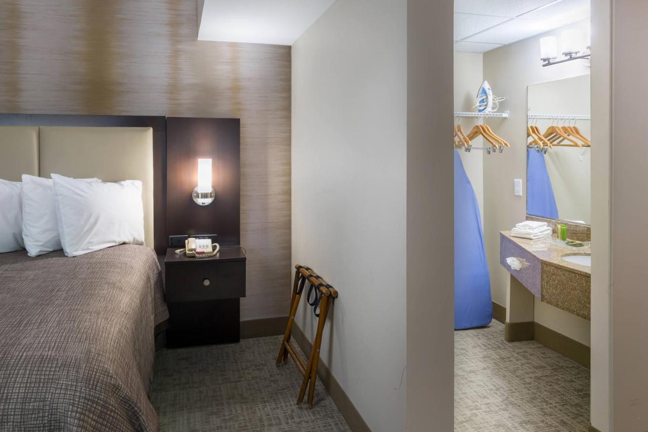 | Park Place Hotel & Conference Center