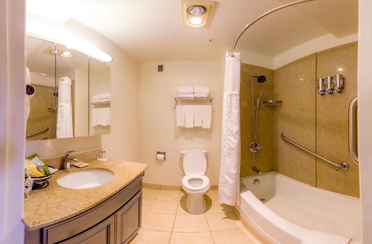 Deluxe King Room at Buena Vista Motor Inn