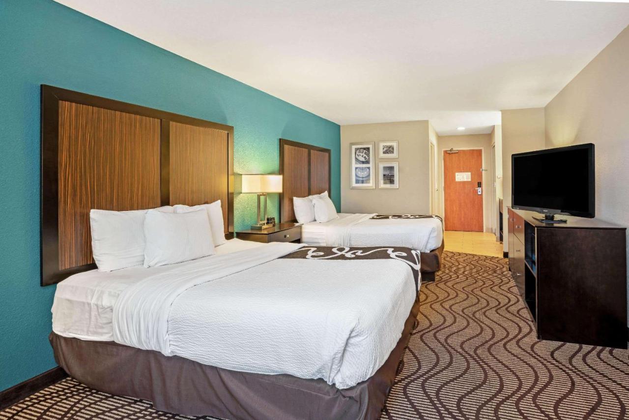 Queen Room with Two Queen Beds - Mobility Access/Non-Smoking at La Quinta Inn & Suites by Wyndham Boise Towne Square