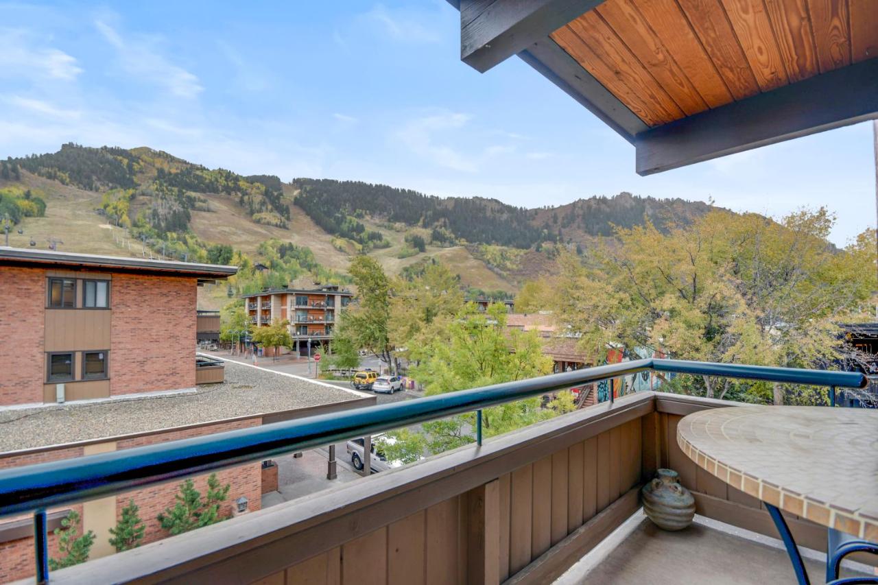 | Aspen Square Condominium Hotel