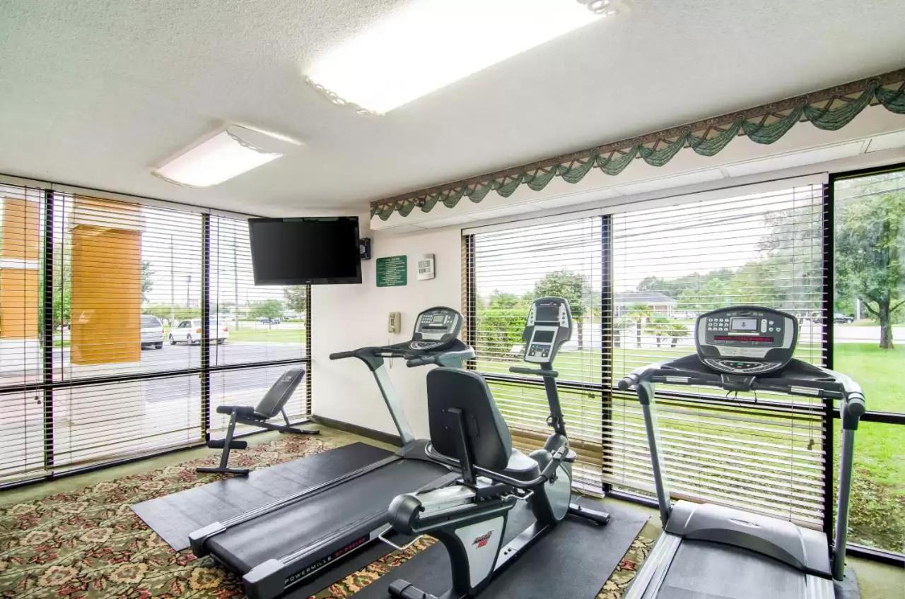 | Quality Inn Saraland