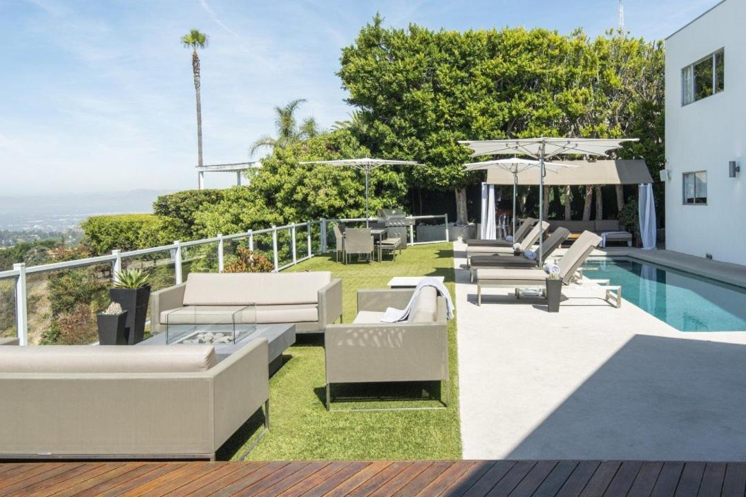 | Villa Sizzle