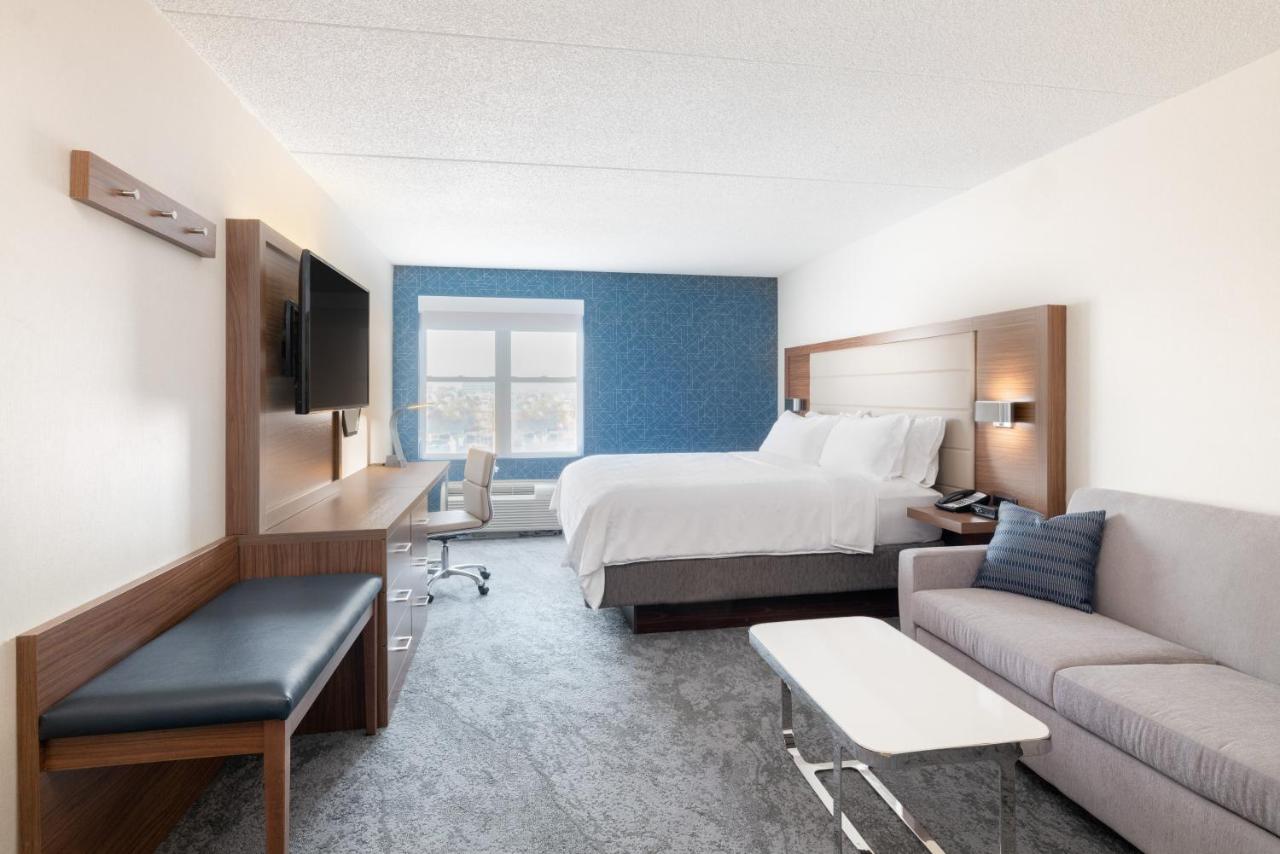 King Room with Sofa Bed at Holiday Inn Express & Suites Boston - Cambridge by IHG