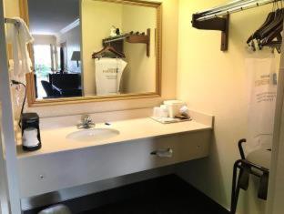 Room #33446124 at Best Western Inn & Suites