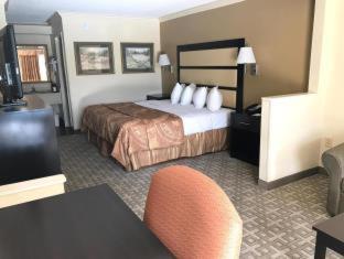 Room #33446125 at Best Western Inn & Suites