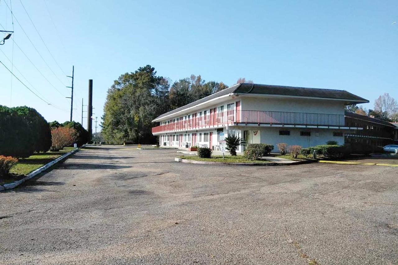  | Port City Motel