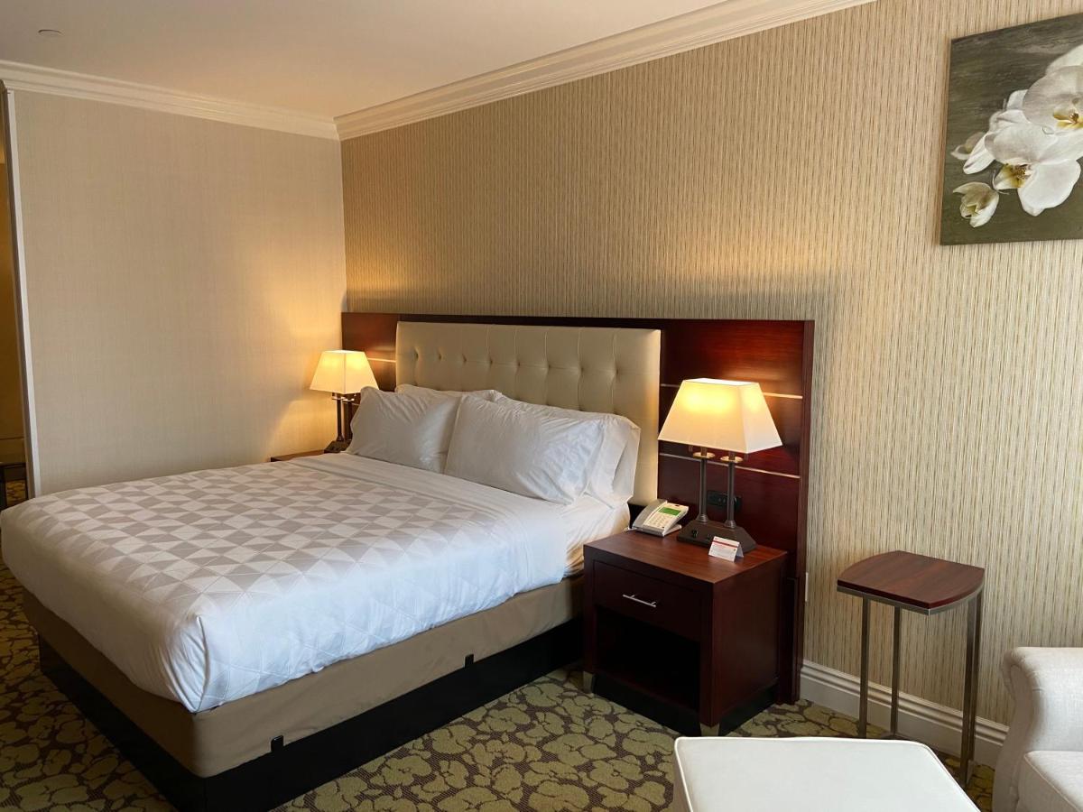 King Room with Sofa Bed - Non-Smoking at Holiday Inn El Monte - Los Angeles, an IHG Hotel
