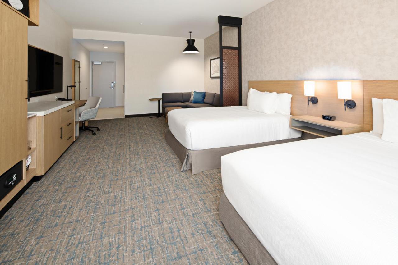 Queen Room - Disability Access at Hyatt Place Bakersfield