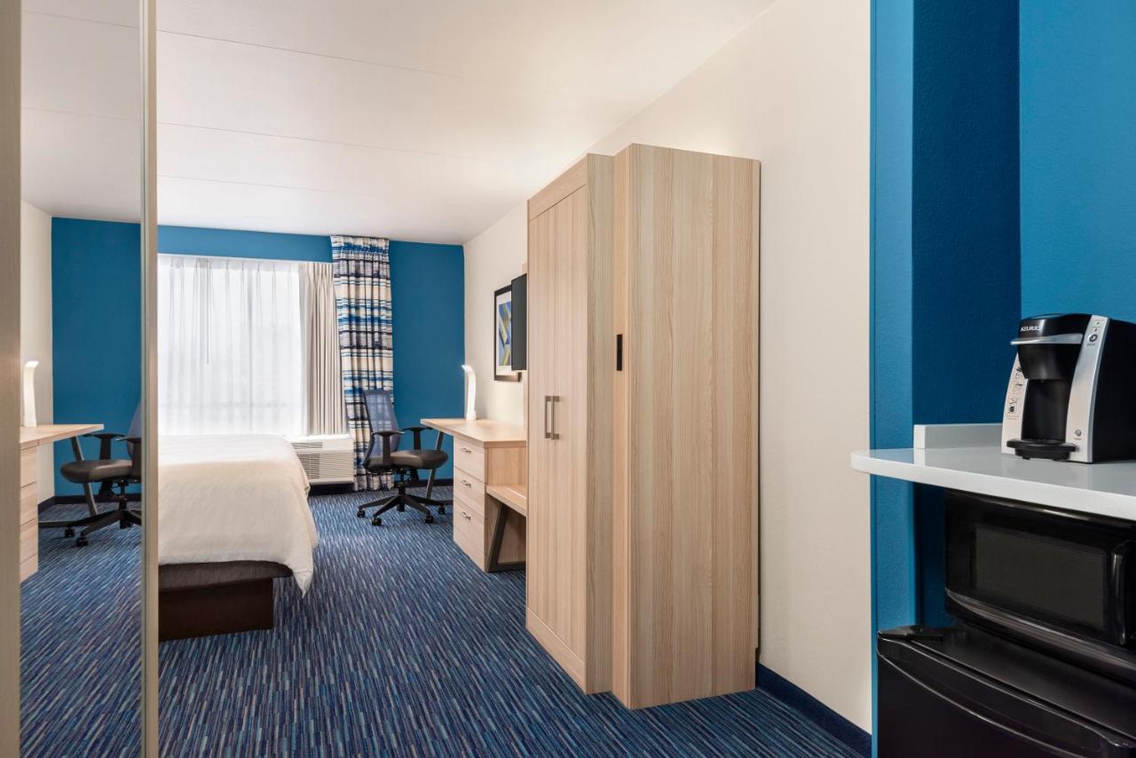 Holiday Inn Express Dumfries-Quantico, an IHG Hotel