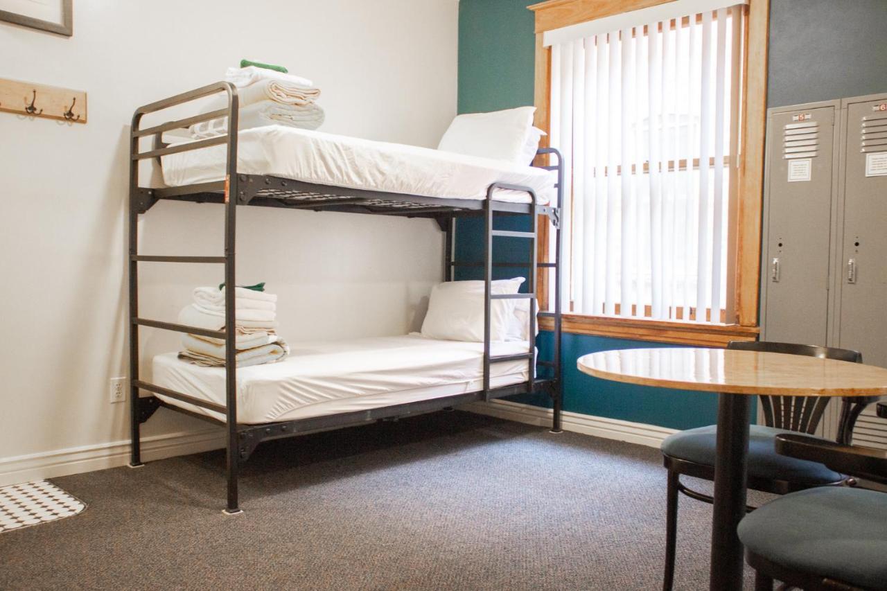 | 11th Avenue Hostel