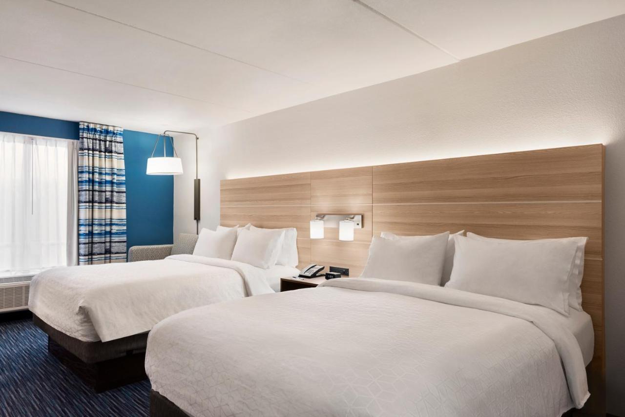 | Holiday Inn Express Dumfries-Quantico, an IHG Hotel